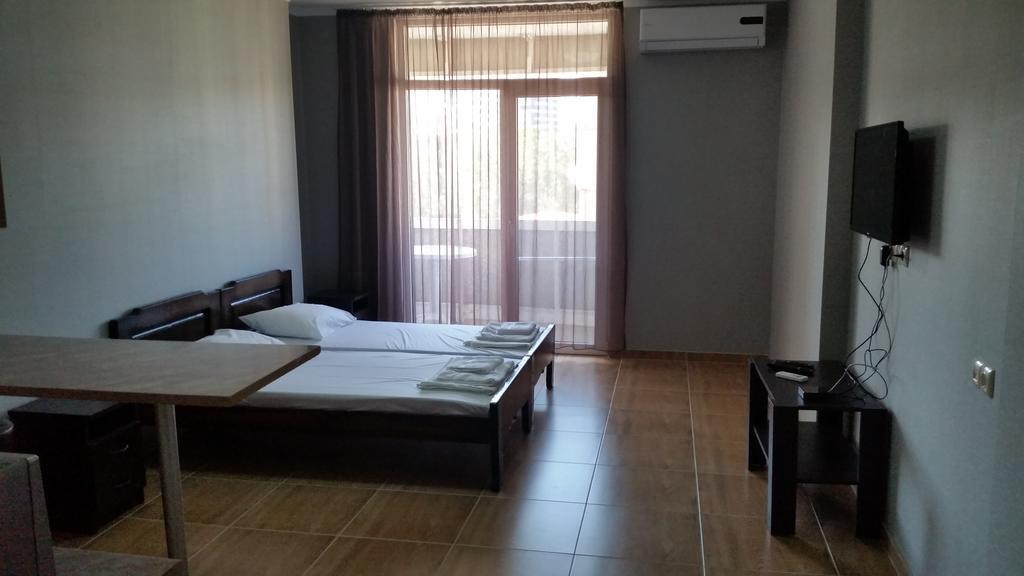 Orbi Dima Apart. Batumi Appartamento Esterno foto